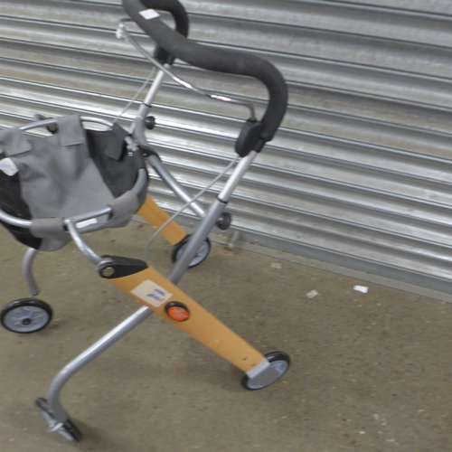 5180 - A Trust lightweight folding mobility walker