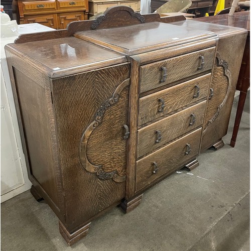 250 - An Art Deco oak sideboard