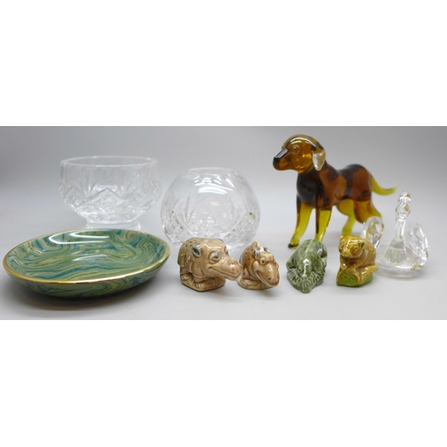 2020 - Four Wade Whimsies, faceted glass swan, Jersey agateware dish, a glass dog and two glass trinket pot... 