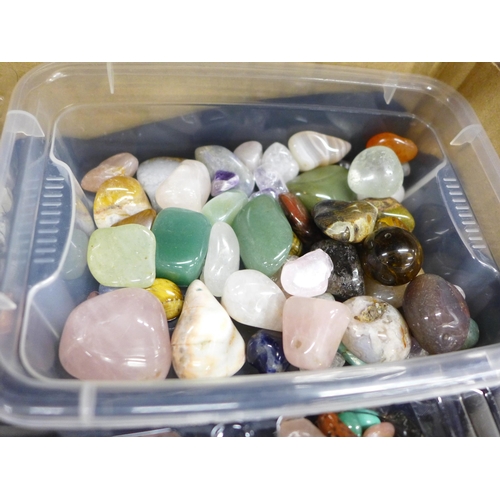 2064 - A large collection of semi-precious stones and beads to be strung