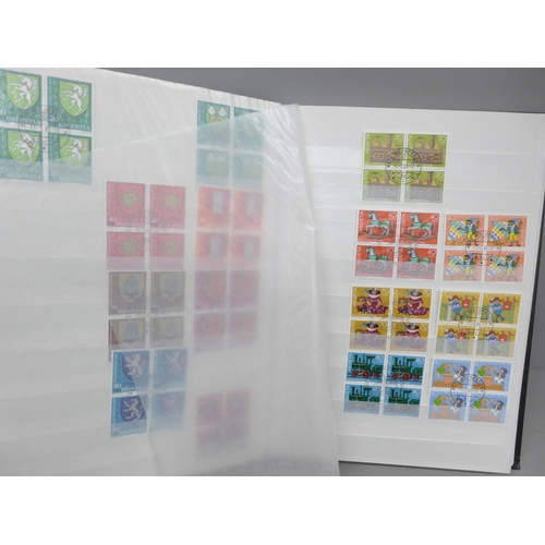 2086 - Stamps; fine used Switzerland stamps mainly in blocks of four