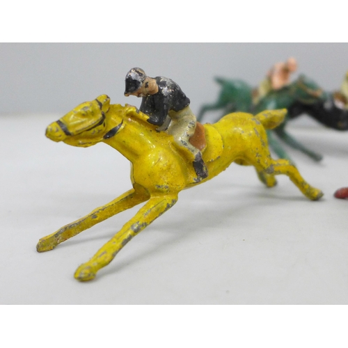 2096 - Twelve Chad Valley Escalado game horse and jockey figures