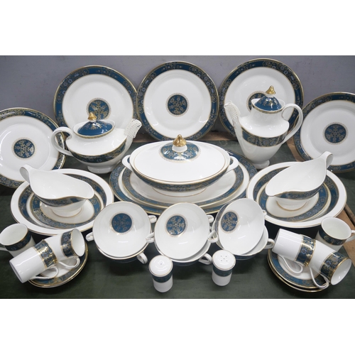 2169 - A large Royal Doulton fine bone china dinner and tea service, in the Carlyle pattern. Comprising of ... 