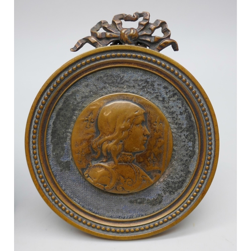 2186 - A bronze mounted portrait medallion, diameter 56mm, and a French jewellery casket