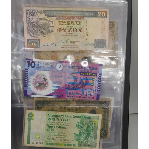 2195 - Sixteen bank notes, includes Australia, Hong Kong, Japan, Zimbabwe and Iraq, etc.