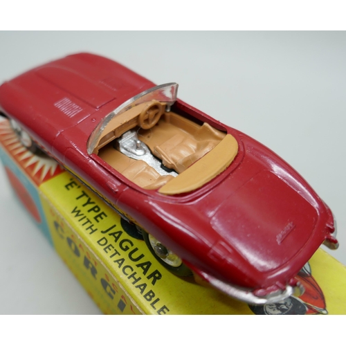 2197 - A Corgi Toys No.307 'E' Type Jaguar with detachable hard top, boxed, 1960s