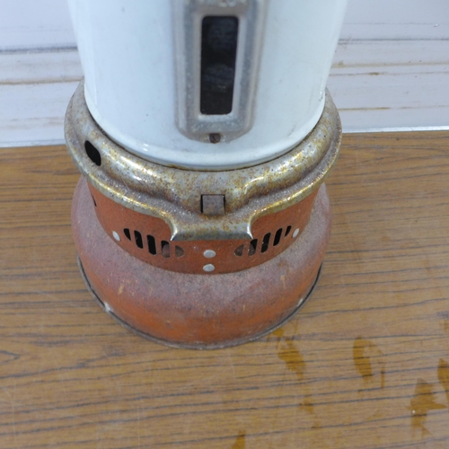 5253 - A Valor vintage paraffin heater