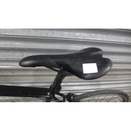 5122 - A Giant Defy Aluxx aluminium framed road racer bike - damaged rear hanger *This lot is a Police Repo... 