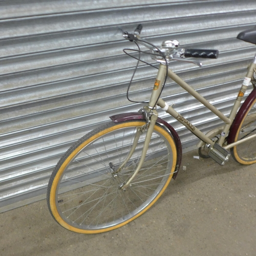 5130 - A Hercules vintage steel frame ladies hybrid bike