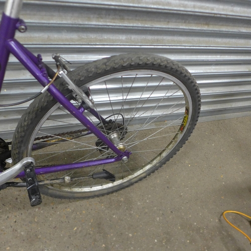 5131 - A Raleigh Vixen ladies front suspension mountain bike