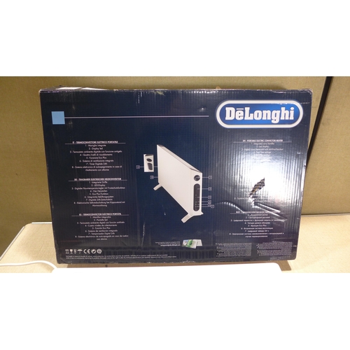 6023 - Delonghi convector heater  (351-352) *This lot is subject to VAT