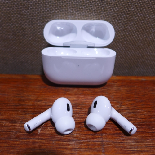 6082 - Apple AirPods Pro with magsafe charging case (2nd generation) (USB-C) model no: mtjv3zm/a, Original ... 