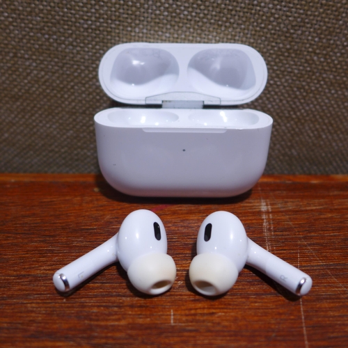 6086 - Apple AirPods Pro with magsafe charging case (2nd generation) (USB-C) model no: mtjv3zm/a, Original ... 