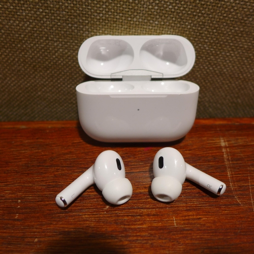 6087 - Apple AirPods Pro with magsafe charging case (2nd generation) (USB-C) model no: mtjv3zm/a, Original ... 