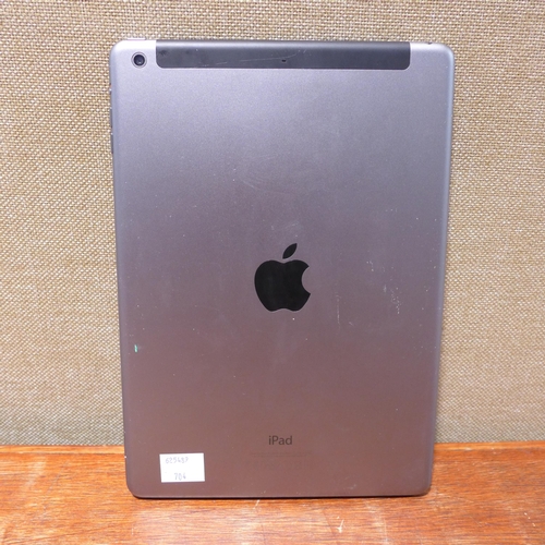 6134 - Apple iPad Air Space Grey 16GB (1st generation) model no: md791b/b (480-704) *This lot is subject to... 