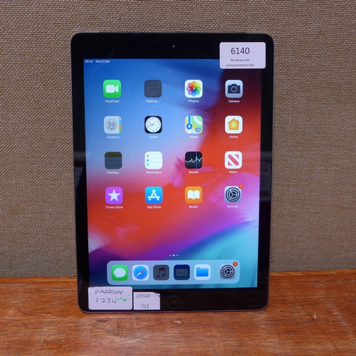 6140 - Apple iPad Air Space Grey 16GB (1st generation) model no: fd791b/b (480-710) *This lot is subject to... 