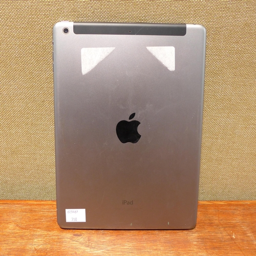 6140 - Apple iPad Air Space Grey 16GB (1st generation) model no: fd791b/b (480-710) *This lot is subject to... 