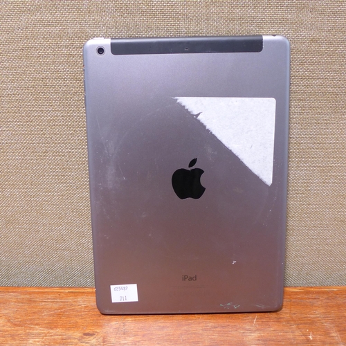 6141 - Apple iPad Air Space Grey 16GB (1st generation) model no: md791b/b (480-711) *This lot is subject to... 