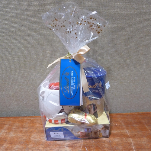 6171 - Three Lindt hot chocolate mug sets (all damaged) (351-380-382) *This lot is subject to VAT