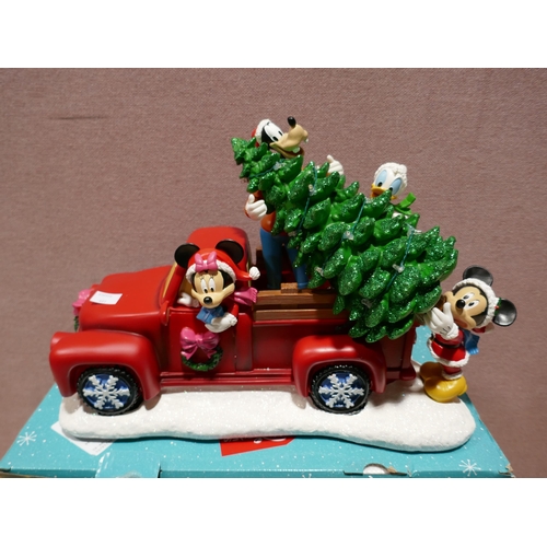 6268 - Disney Christmas tabletop truck ornament (351-401) *This lot is subject to VAT