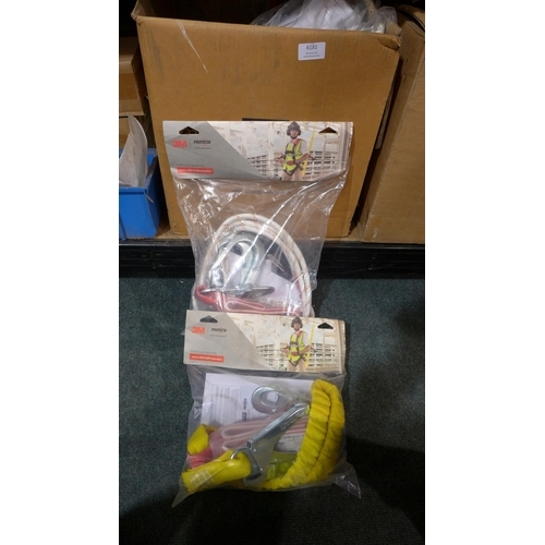 6181 - Box of Protecta safety harness with karabiners (KS-37) *This lot is subject to VAT