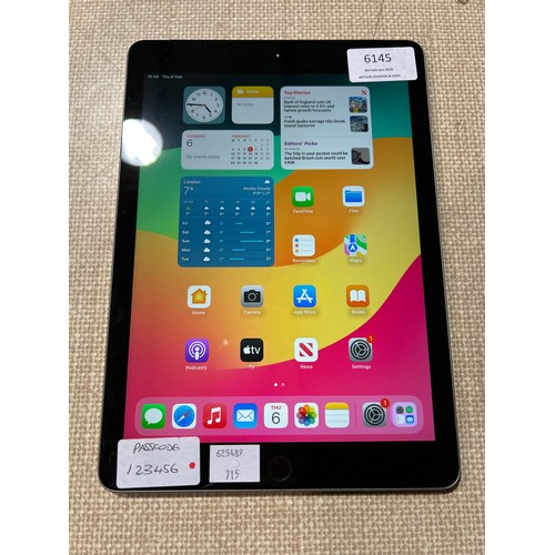 6145 - Apple iPad Space Grey 32GB (6th generation) model no: mr6y2b/a (480-715) *This lot is subject to VAT