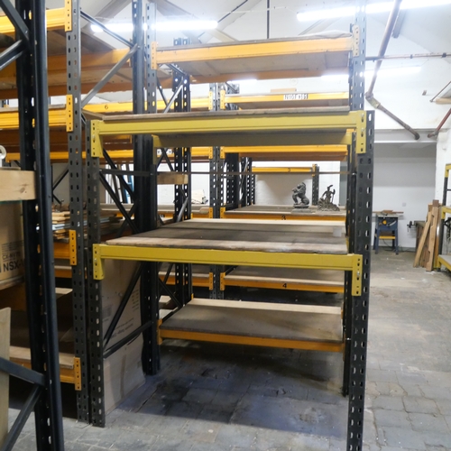 8009 - A Dexion heavy-duty pallet rack measuring 1.7m (H) x 1.95m (W) x 0.9m (D) with two reinforced 1