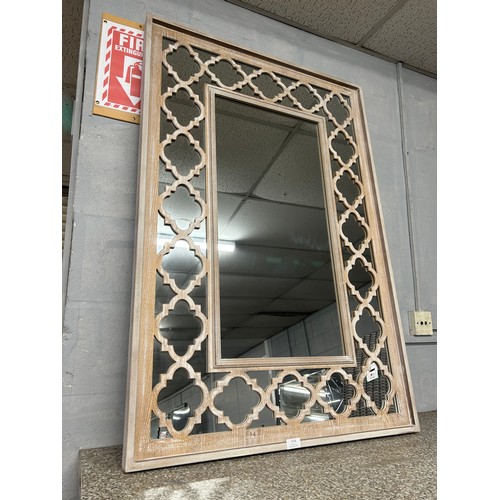 3167 - A wood lattice mirror - 120 x 80cm