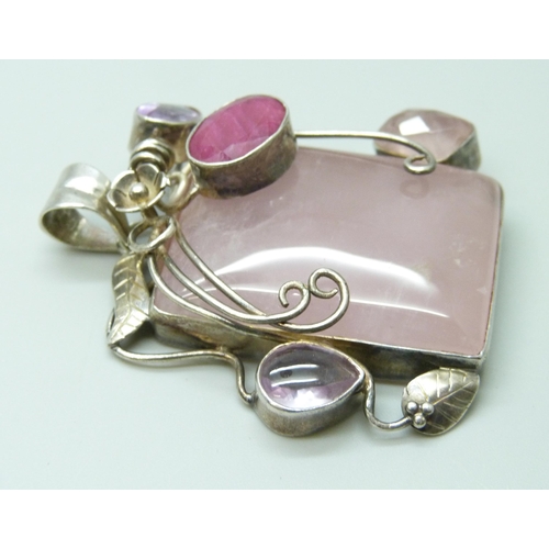 7054 - A rose quartz, ruby and amethyst silver pendant, 48g, 5.8cm