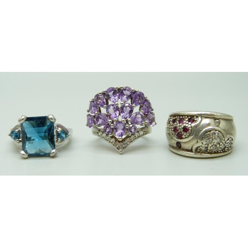 7079 - Three silver rings, 20g