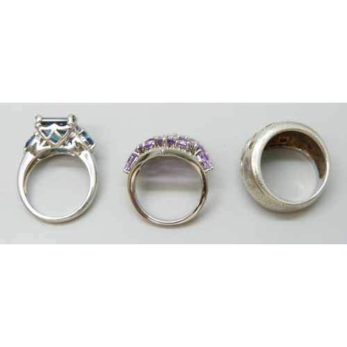 7079 - Three silver rings, 20g