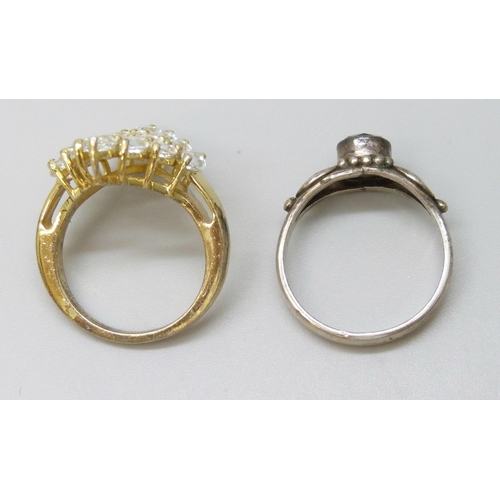 7091 - A TGGC silver gilt ring, N, and another silver ring, P, 8g total