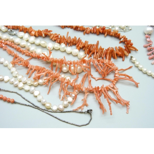 7131 - A collection of jewellery including coral, faux coral and pearls