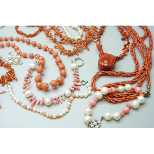 7131 - A collection of jewellery including coral, faux coral and pearls