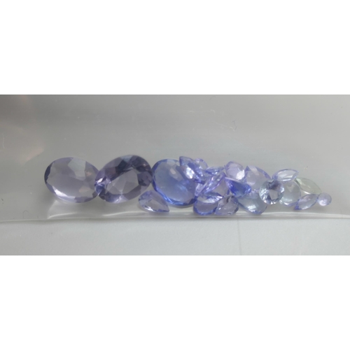 7149 - Gemstones - Fluorite, 23ct, Tanzanite, 5.7ct, and Apatite, 3.3ct