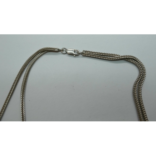 7168 - A silver necklace, 21g