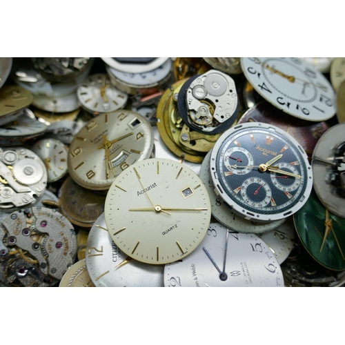 7183 - A collection of wristwatch movements and dials