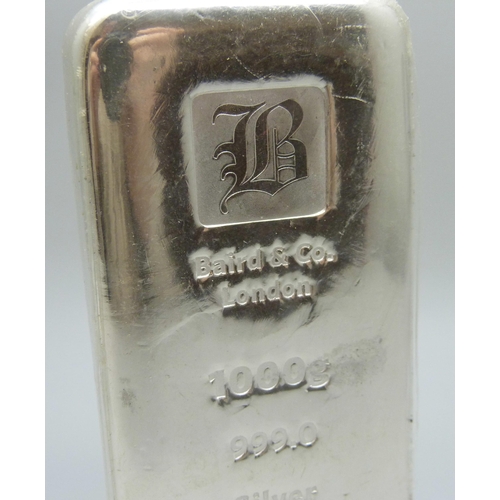 7216 - A Baird & Co. London 1000g 999.0 silver ingot bar, 037968