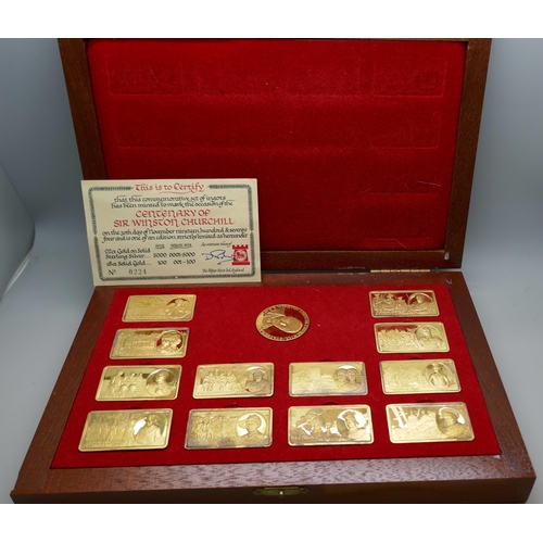 7243 - A set of Pobjoy Mint silver ingots, The Centenary of Sir Winston Churchill, 22ct gold on silver, 197... 