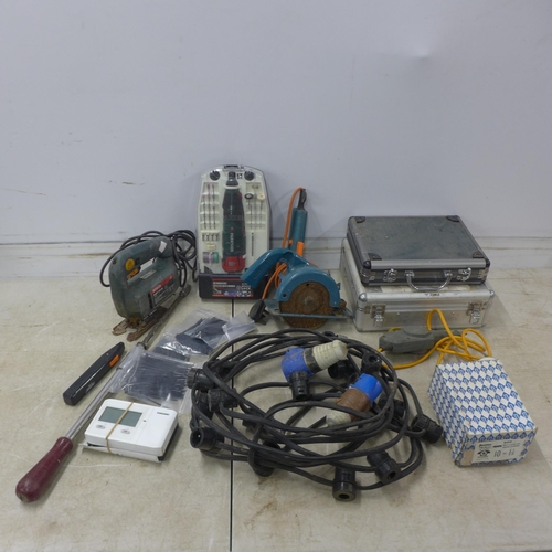 5019 - A box of assorted power tools including Parkside rotary tool, Bosch PST 50-E jigsaw, aluminium tool ... 