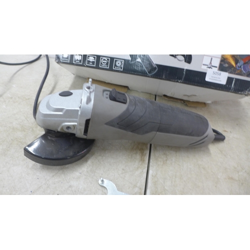 5058 - A boxed sample SIM-GW 12-115 - 900w angle grinder* This lot is subject to VAT