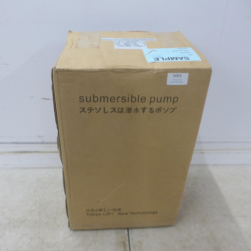 5063 - A boxed sample MBA550F 230v submersible pump (550w 0.75hp 12mt head 50mm outlet & reducer to 1.5