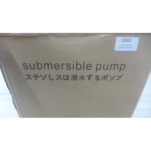 5063 - A boxed sample MBA550F 230v submersible pump (550w 0.75hp 12mt head 50mm outlet & reducer to 1.5