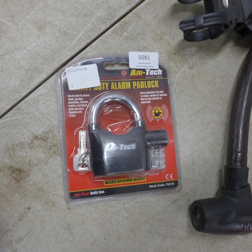 5081 - A quantity of assorted bike locks including a heavy duty bike lock with an alarm padlock, a Squire M... 