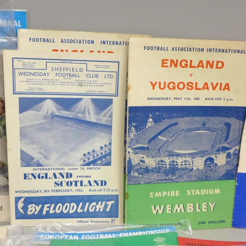 2057 - A collection of 80 football programmes, English and Scottish leagues, England and other Internationa... 