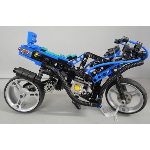 2161 - Two Lego-Technics (8417) Mag Wheel Superbikes, both 1998.