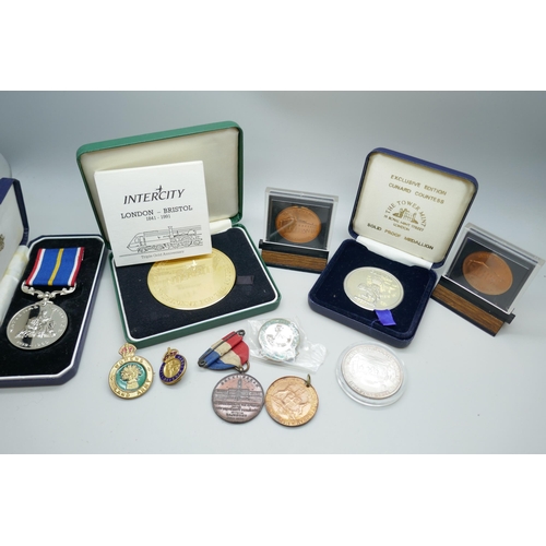 2195 - A National Service Medal, cased, a one Troy ounce 999. fine silver Cunard D-Day medallion, Civil Def... 