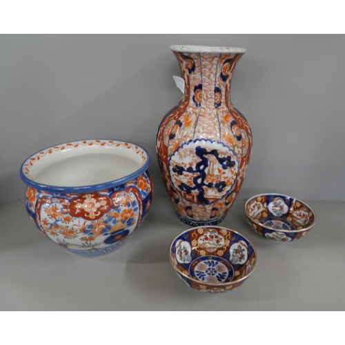 A Japanese Imari vase, 31cm, jardiniere and a pair of small bowls