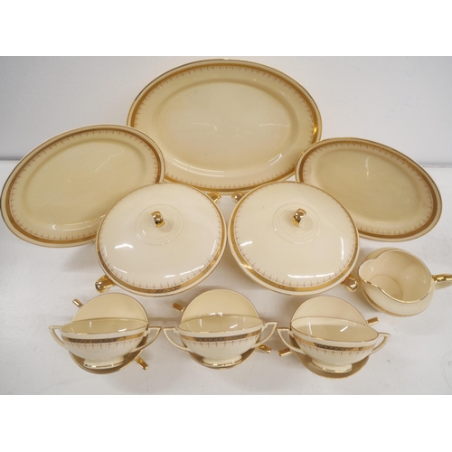 A Crown Devon Fieldings 2745 pattern dinner service, six settings ...