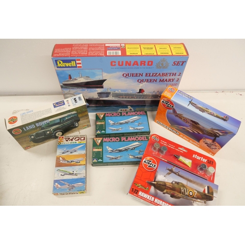 2322 - A collection of model kits including Airfix aircraft, Airfix Land Rover and Revell Cunard Set Queen ... 